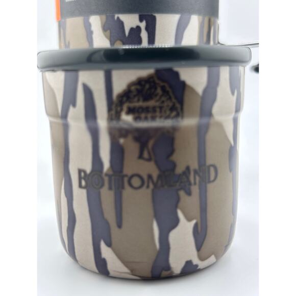 STANLEY Heritage Stainless Steel 1.1 QT Classic Bottle - BOTTOMLAND CAMOUFLAGE - Picture 6 of 7